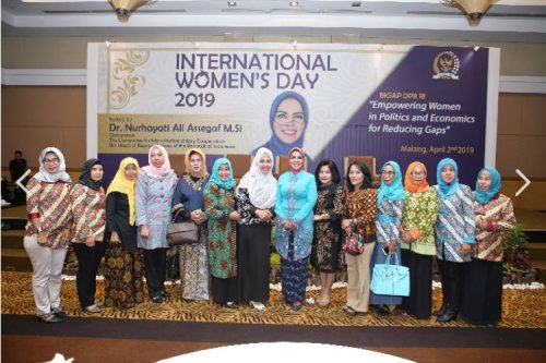 Dr. Nurhayati Ali Assegaf became the main speaker of International Women's Day, 2019) in Malang, Indonesia