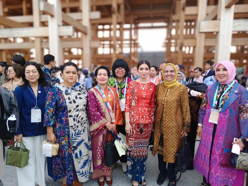 (NWI at World Expo) A Warm Start in Osaka: Dr. Nurhayati Ali Assegaf Visits the Indonesia Pavilion at World Expo 2025